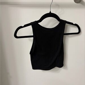 PrettyLittleThing Black Ribbed Crop Top